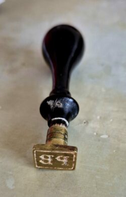 Cachet sceau à cire. PB (Paul Bardinet). Fin XIXe s.